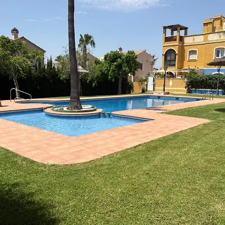 Ideal Pool Hmwy * Τορεβιέχα